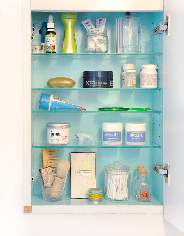 medicine cabinet mini makeover - visual heart creative studio