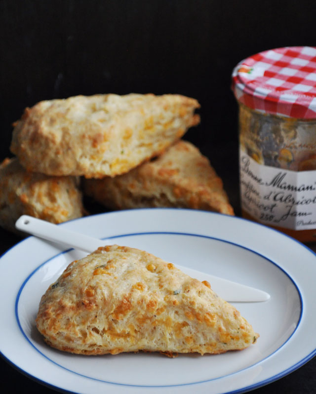 Easy Cheddar Cheese Scone Recipe