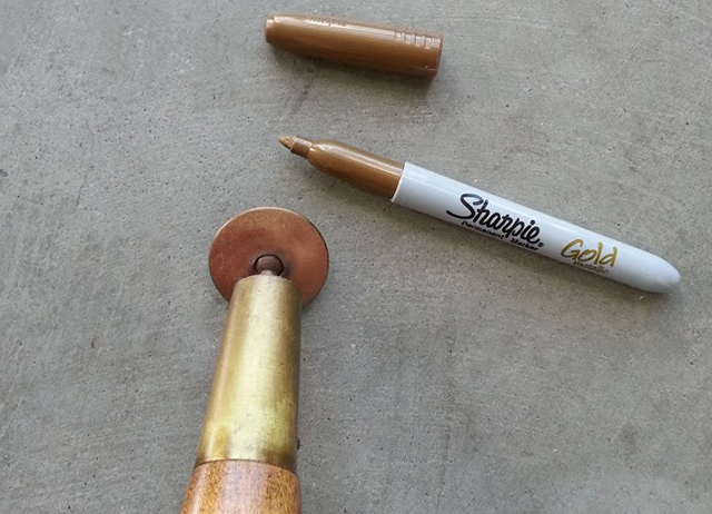 Fixing rusted furniture with gold Sharpie pen