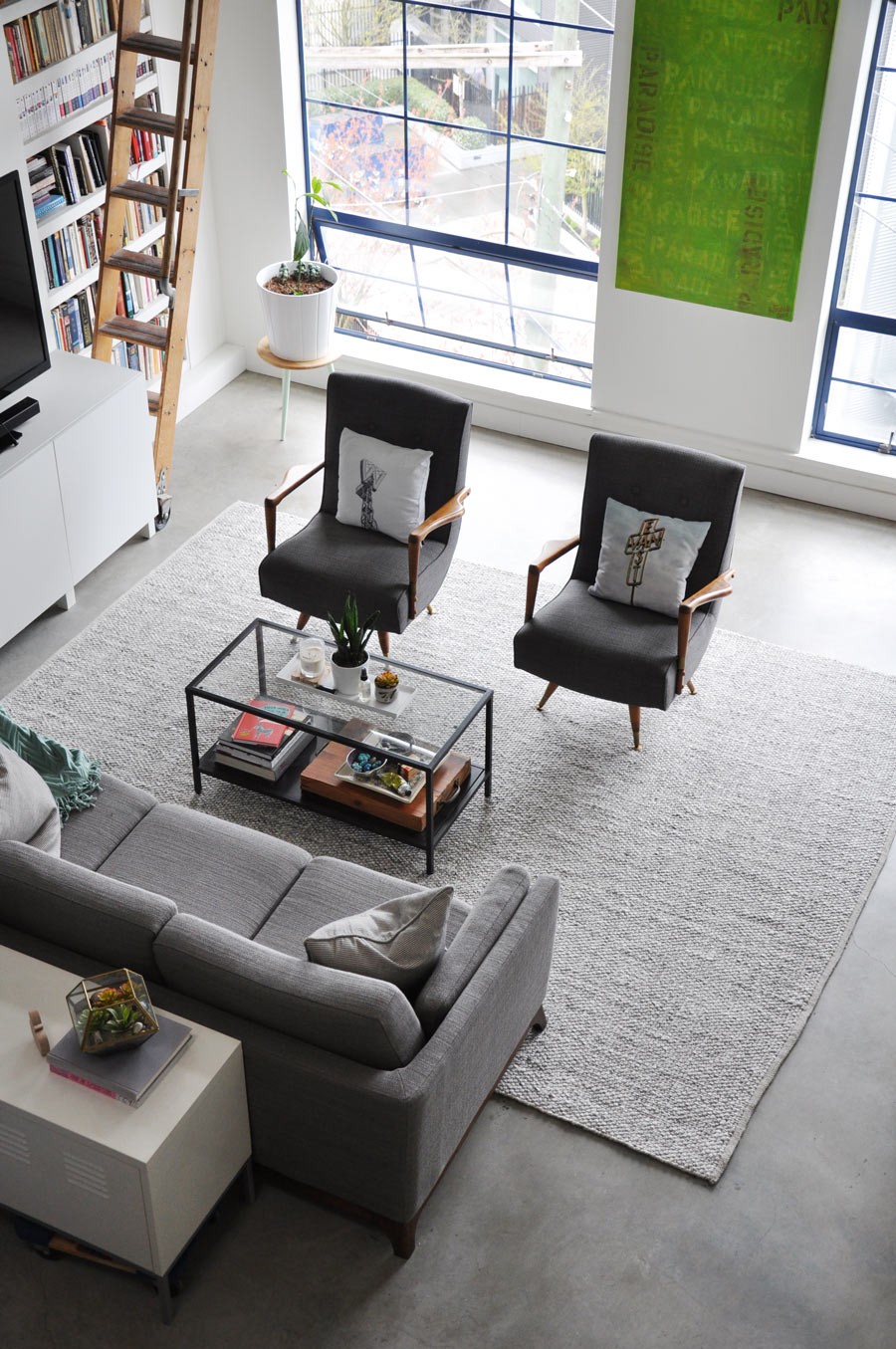 Texa rug in fog gray from Article | Loft apartment visualheart.com