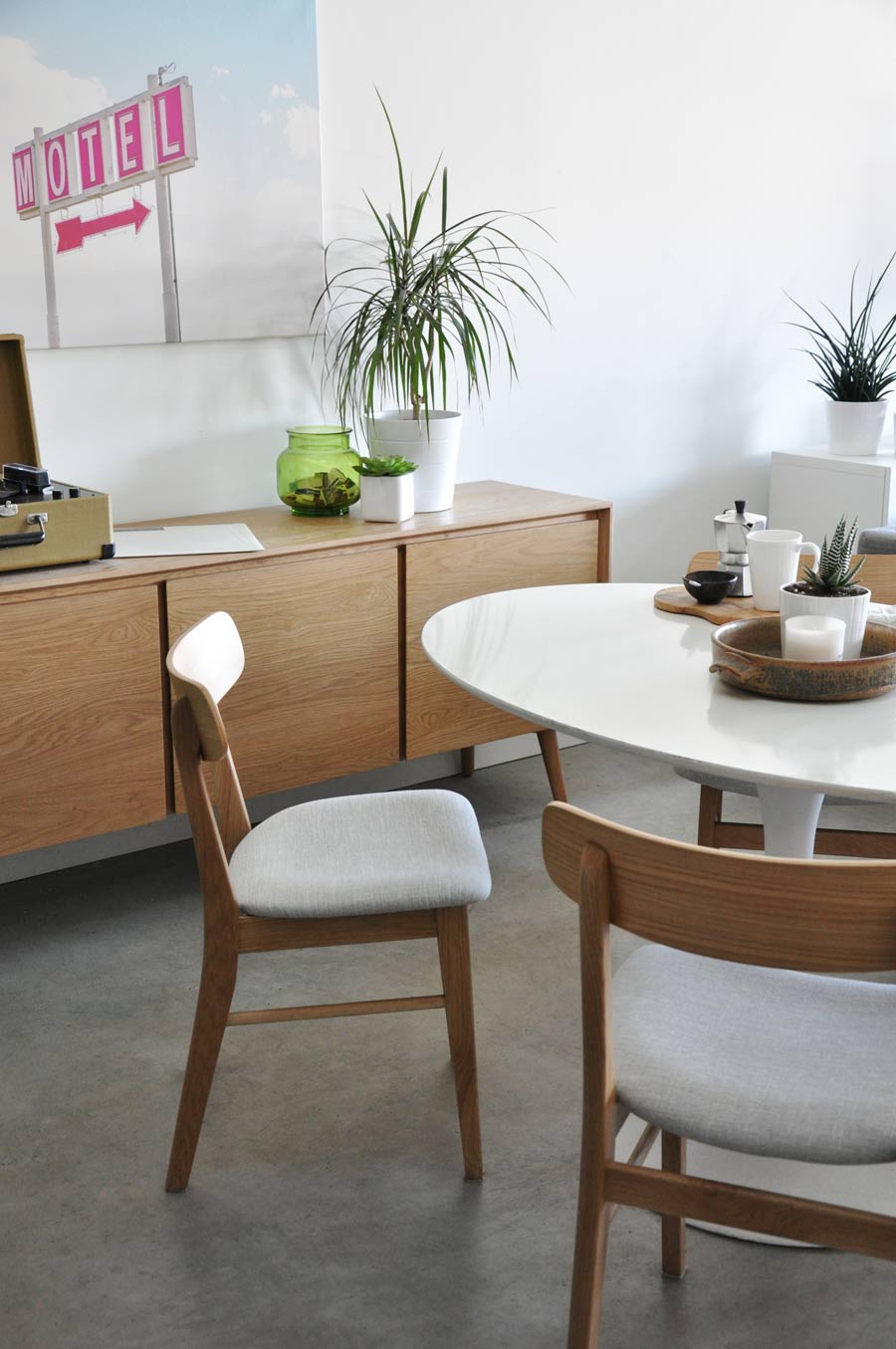 Article Ecole dining chair review by @visualheart