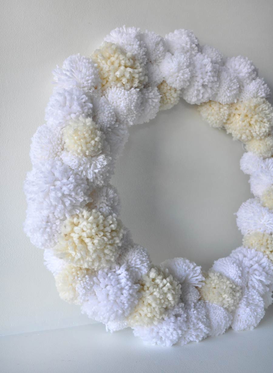 Simple Modern DIY Pom Pom Wreath • visual heart creative studio
